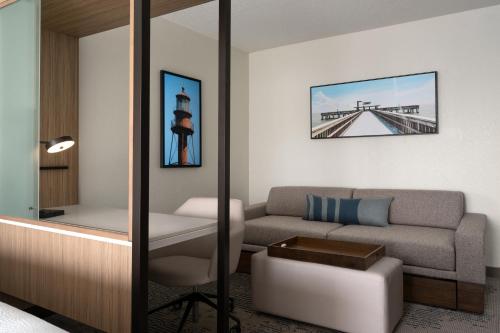 SpringHill Suites Fort Myers Airport - image 6