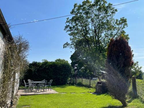 สวน, Barcloy Honey House in บาวเนส