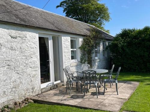 บริการและสิ่งอำนวยความสะดวก, Barcloy Honey House in บาวเนส