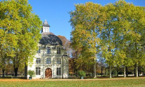 ที่เที่ยวใกล้ที่พัก, Camping Le Cardinal in รีเชอลีเยอ