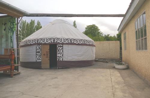 Vaade, Guesthouse "Chaika" in Kara-Koo