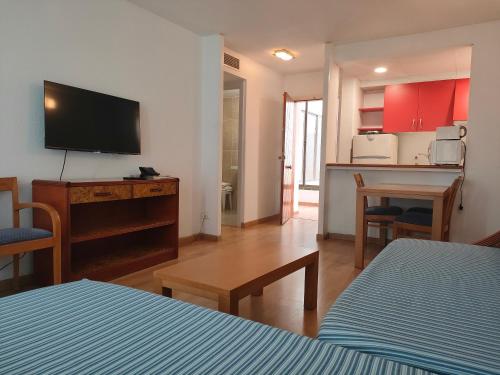 Apartamentos Martha's - image 12