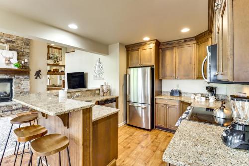 < 1 Mi to Big Boulder Mtn! Home w/ Hot Tub & Deck, Lake Harmony (foto 9)