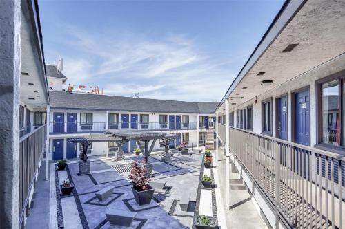 Motel 6-Fremont CA - North - image 3