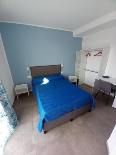 Double Room image 10