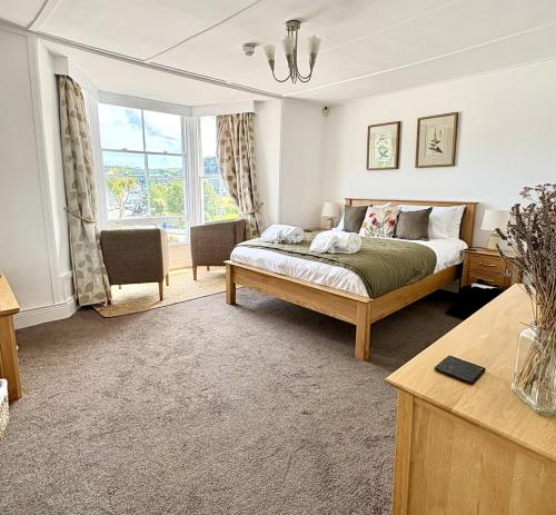 The Floating Bridge in Dartmouth City Center