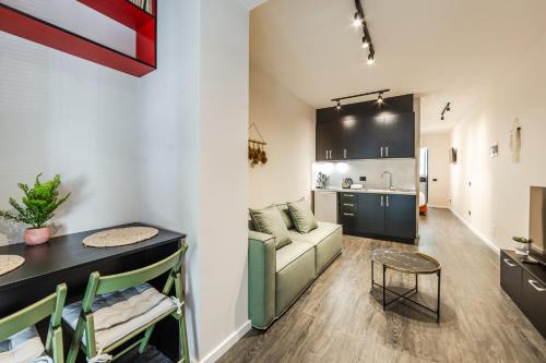 Garden Apartment by Kondo Stays, Тирана