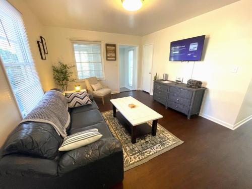 465 Gene Reed Rd – khách sạn tại Liberty Highlands