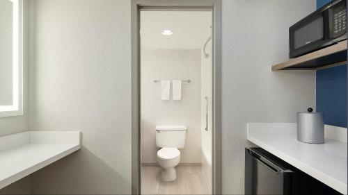 Standard Room room in Holiday Inn Express Dallas Market Center By IHG