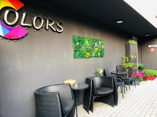 Colors Boutique 3