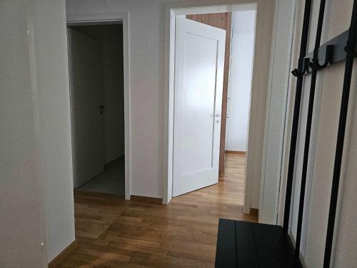 Downtown Dream 3 5BR with Balcony and Style BA21 in Zürich