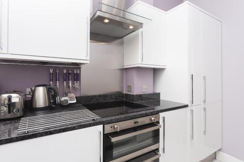 TFF High-Class & Central & Spacious Top Floor Home, Bath (fotografie 10)