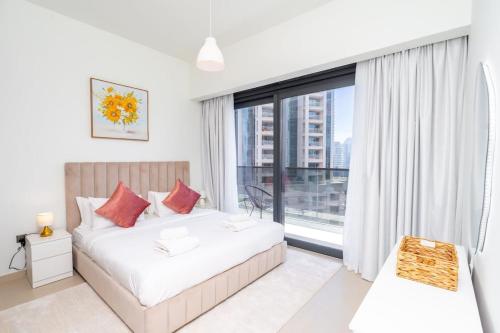 Downtown Escape 2bedroom Apartment 4 guests Dubai, Дубай (фото 2)