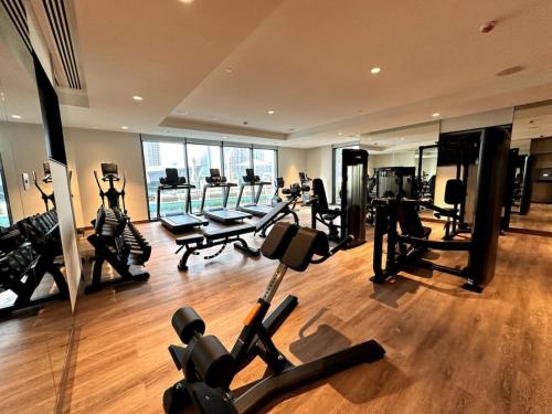 Downtown Escape 2bedroom Apartment 4 guests Dubai, Дубай (фото 6)