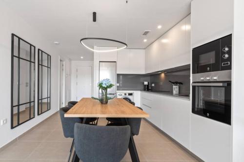 ห้องครัว, Ultimate Rentals - Modern Comfort and Views in Oceana Gardens, Estepona in กันเชลาดา
