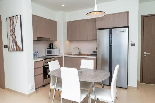 Downtown Escape 2bedroom Apartment 4 guests Dubai, Дубай (фото 10)