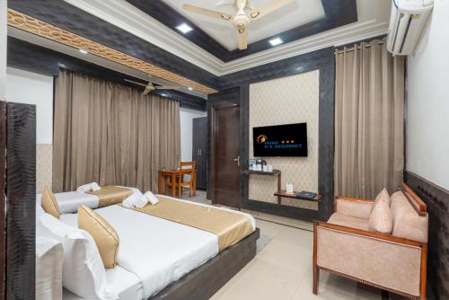 Deluxe Double or Twin Room with City View image 7