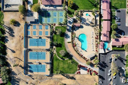 Gallery at Indian Palms Walk to the Festivals Pool Hot Tub Pickleball, Indio (photo 3)