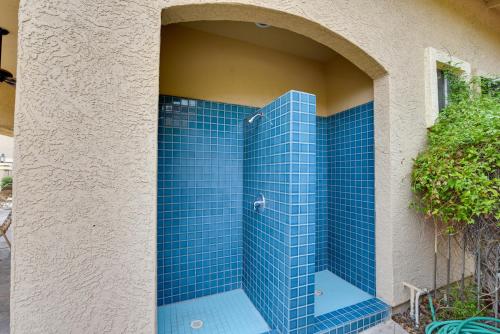 Pointe Resort Condo with Balcony and Spa 14 Mi to PHX! - main image