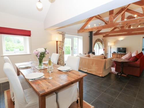 Gallow Law Cottage - image 4