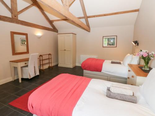 Gallow Law Cottage - image 7