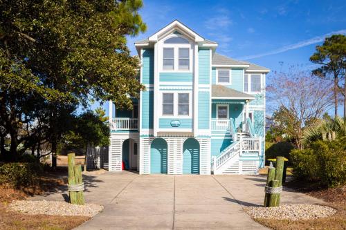 Holiday Home room in Coastal Charm with Pool Hot Tub & Resort Amenities