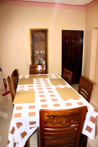 Ravintola, Ore-home stay in Soroti