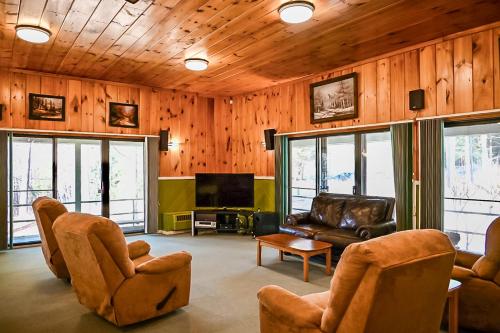 Spacious Condo-Attitash Ski-Storyland-Saco & More!! in บาร์ตเลต (NH)