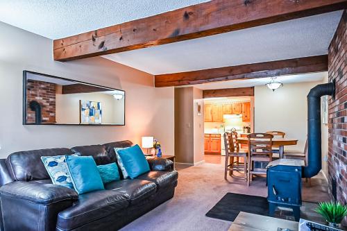 Spacious Condo-Attitash Ski-Storyland-Saco & More!! in บาร์ตเลต (NH)