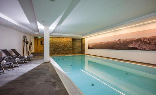 泳池, Alpen Glück Hotel Kirchberger Hof (Alpen Gluck Hotel Kirchberger Hof) in 蒂羅爾州基希貝格市中心