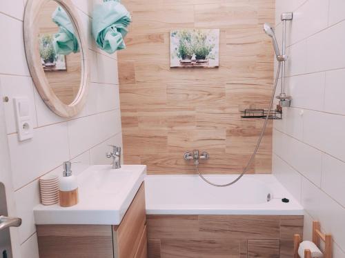 Good vibes apartment in center, Bratislava (photo 7)