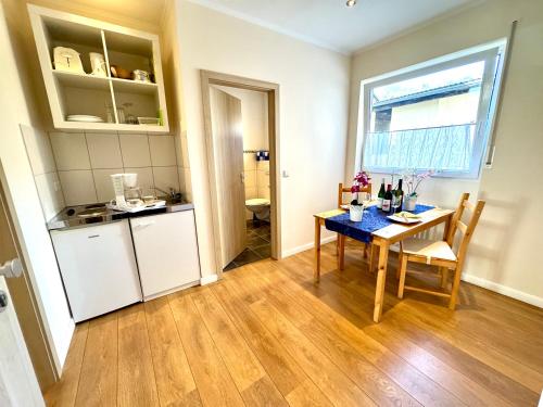 virtuve, Burggarten Wine Residences - Wein direkt vom Winzer, eBike & eAuto aufladen und parken in Burg (Mosel)