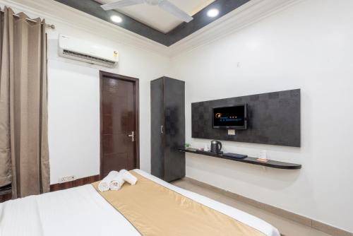 Deluxe Room image 4