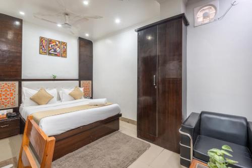 Deluxe Room image 8