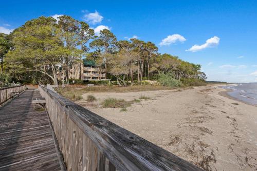 First Floor Villa Tranquil Getaway by the Sound in Hilton Head Island Waterfront