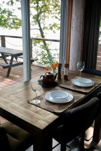 Waterfront Retreat Near Coulonge Falls with Sauna in Fort Coulonge