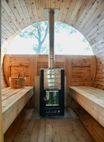 Waterfront Retreat Near Coulonge Falls with Sauna in Fort Coulonge