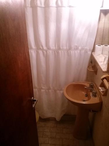 Double or Twin Room image 2