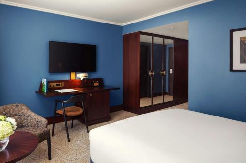 room detail thumbnail 1