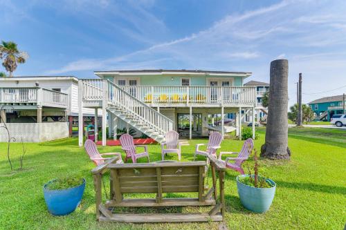 Walk to Beach Galveston Family Getaway with Patio