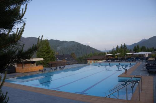 مسبح, Korunka in Selo Tatariv