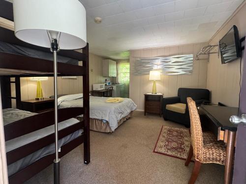 West Wind Motel - image 8