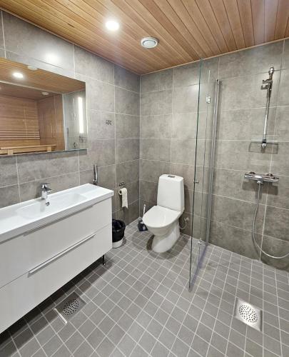 Zuhanyzó, Heim Apartments - Rivitalo in Seinäjoki