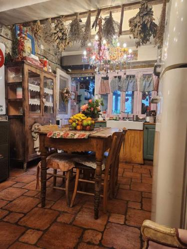 virtuve, Tina's Country Home in Askas
