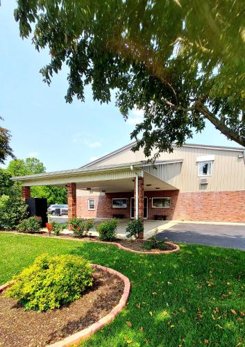 PATRIOT INN – Spencer, IN