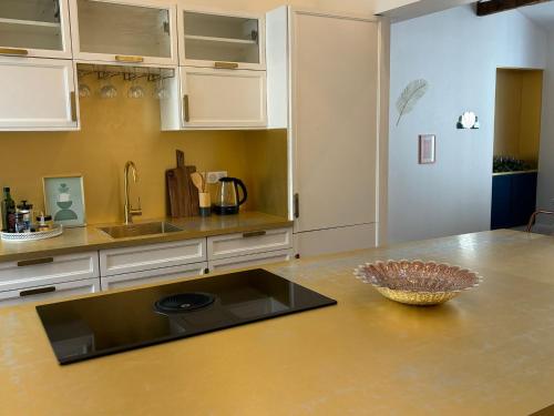 Grand appartement climatisé en plein centre de Bordeaux Place Fernand Lafargue, Бордо (фото 8)