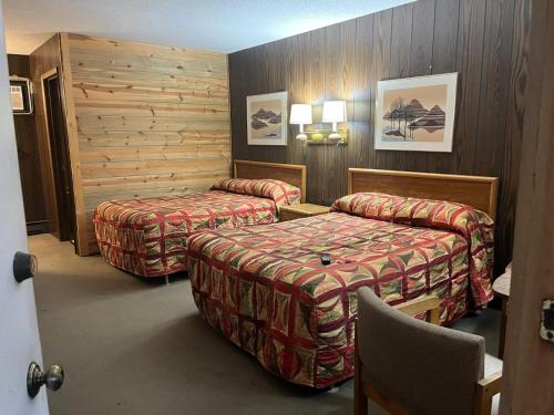 . Dakota Winds Motel