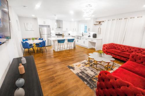 Exotic home 2bed 1bath by sdstay