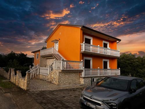 A szálláshely kívülről, Villa Fortuna Für Bis Zu 9 Personen Und Mit Beheiztem Aussenpool (Villa Fortuna Fur Bis Zu 9 Personen Und Mit Beheiztem Aussenpool) in Vinez