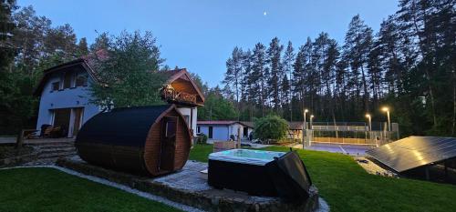 Exterior view, Las Warmegas - Luksusowy Dom Rozrywki z Jacuzzi,Sauna,Padel in Kochanowka